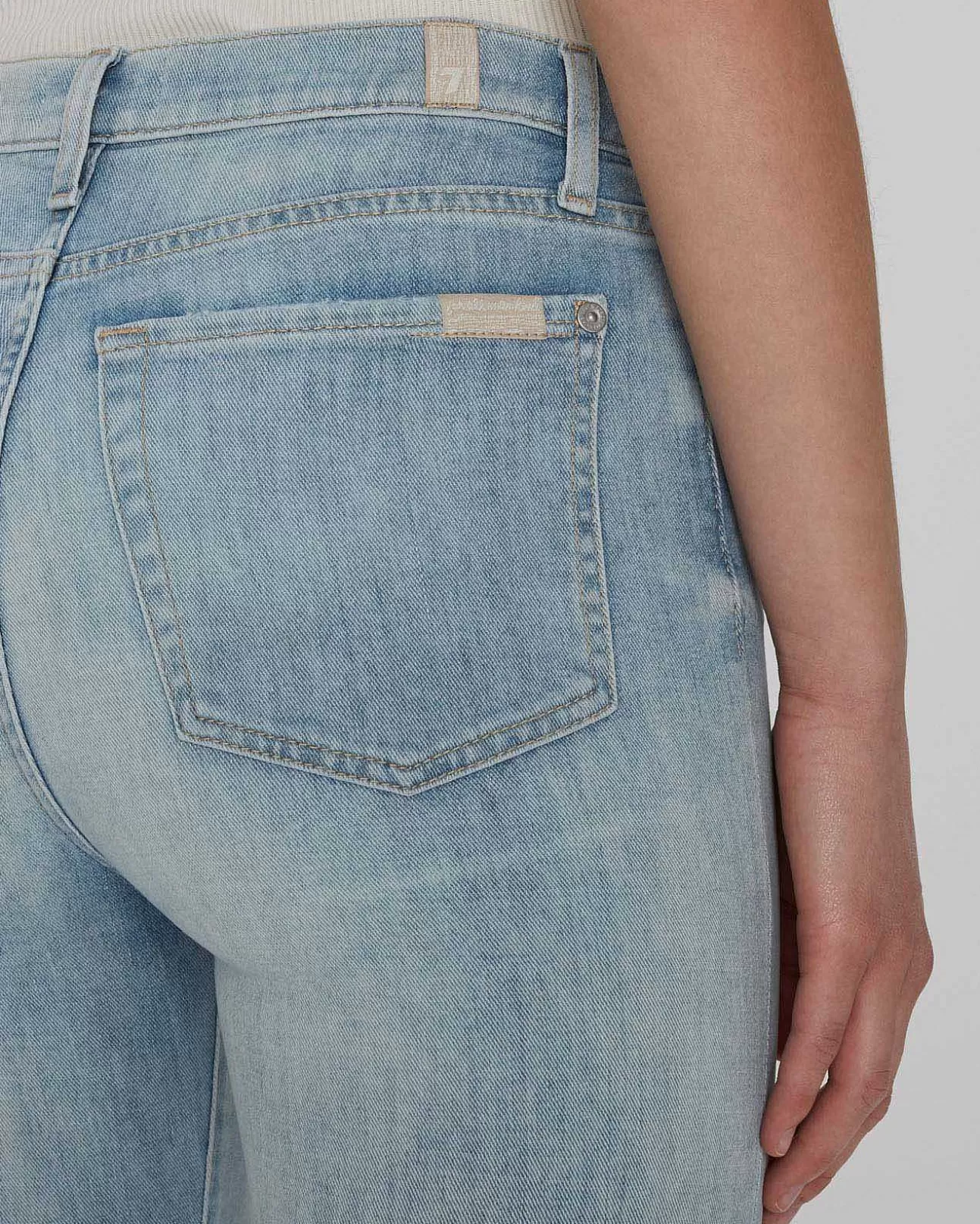 Jeans*Dames 7 For All Mankind Linkerhand Slanke Kick-In Rozemarijn