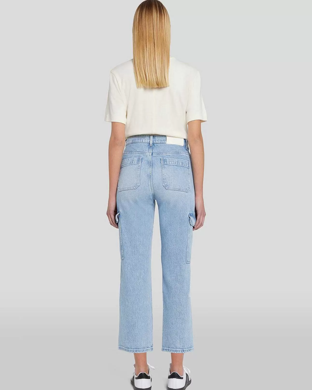 Jeans*Dames 7 For All Mankind Logan Cropped Cargojeans In Luchtgolf