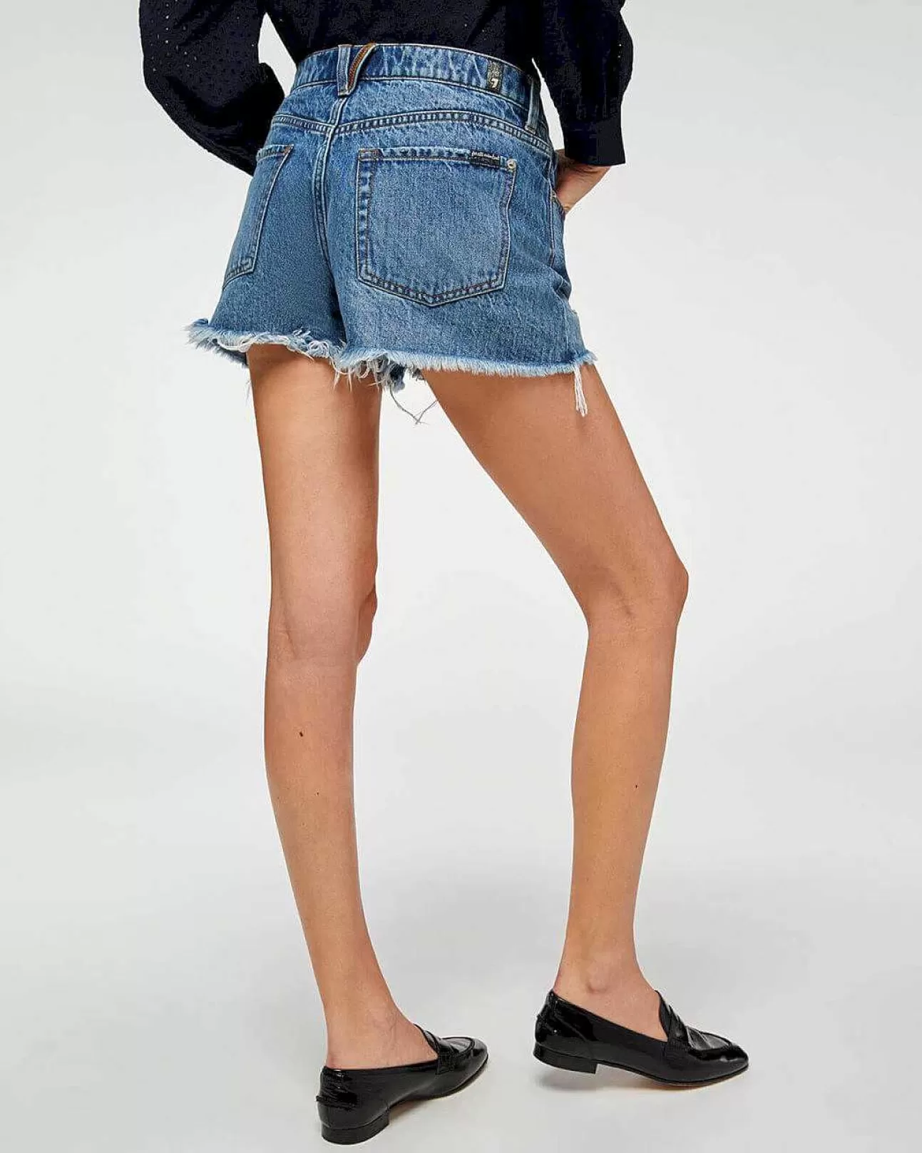 Jeans*Dames 7 For All Mankind Monroe Afgesneden Short Met Zichtbare Knopen In Vissenblauw Vissenbride